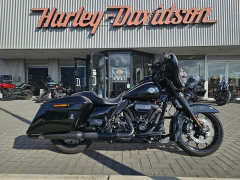  FLHXS Street Glide Special 114