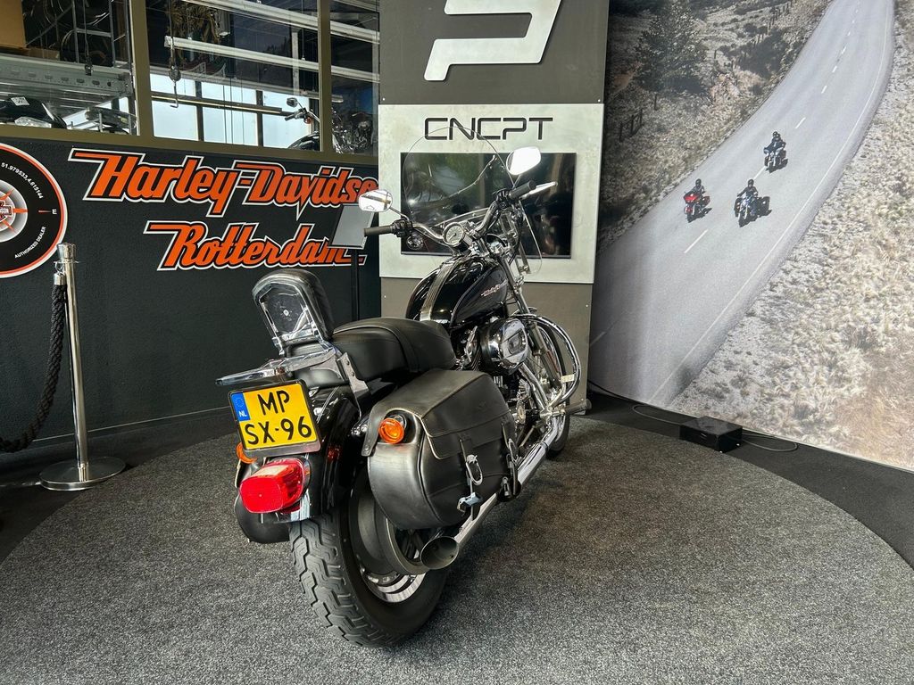 XLH 1200 C Sportster Custom  XLH 1200 C Sportster Custom