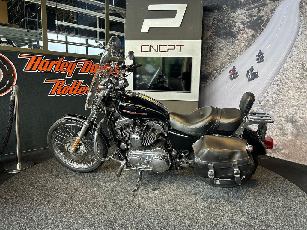 XLH 1200 C Sportster Custom  XLH 1200 C Sportster Custom