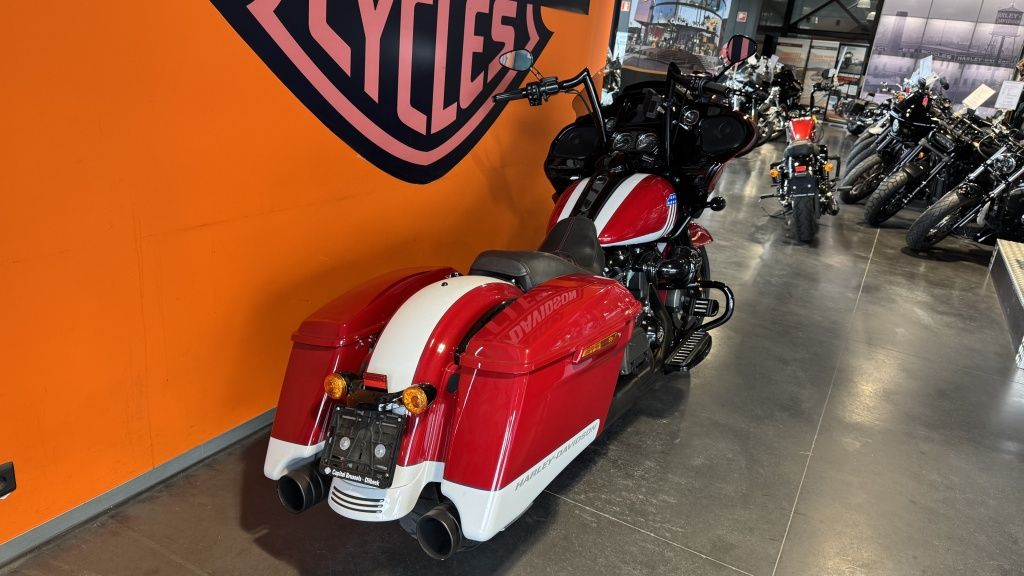 Tour ROAD GLIDE SPECIAL EDITION PATRIOT  Tour ROAD GLIDE SPECIAL EDITION PATRIOT