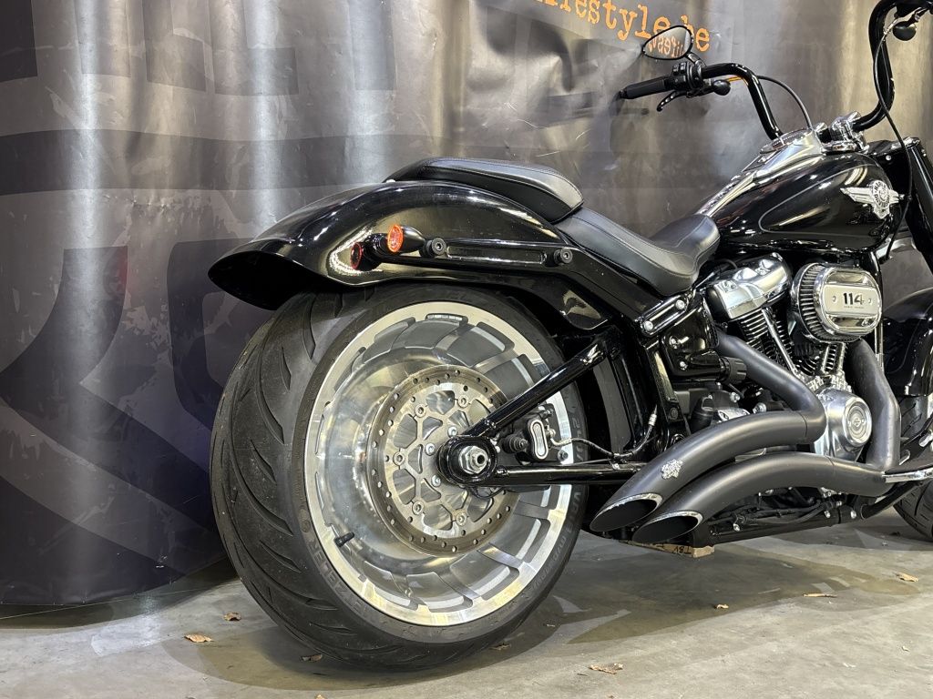 Chopper Softail Fat Boy FLFBS  Chopper Softail Fat Boy FLFBS