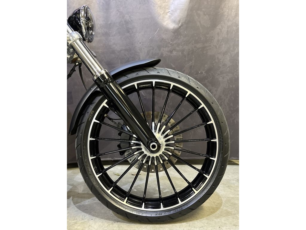 Chopper Softail Break Out FXSB  Chopper Softail Break Out FXSB