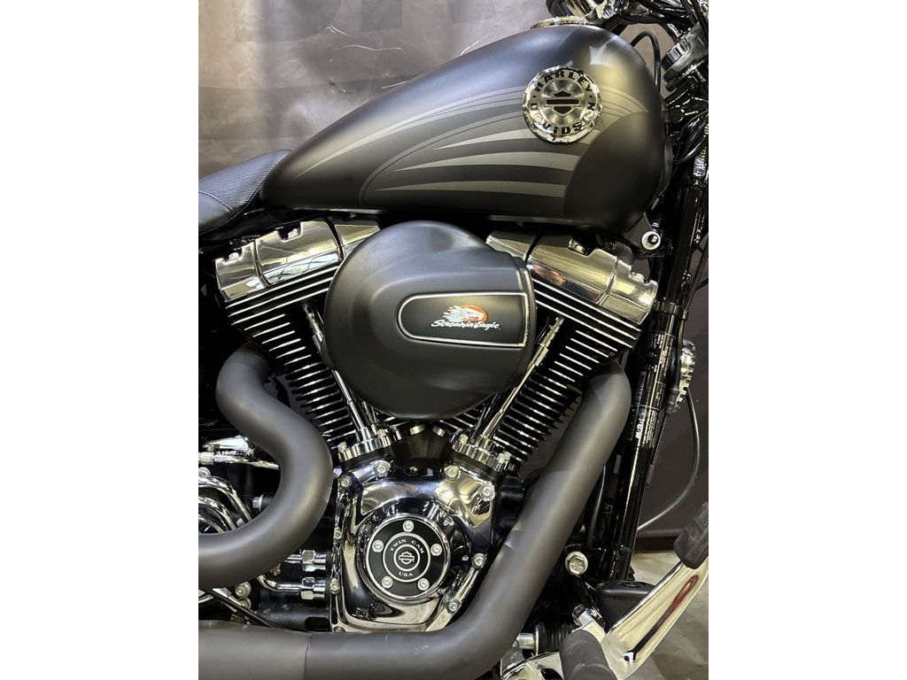 Chopper Softail Break Out FXSB  Chopper Softail Break Out FXSB