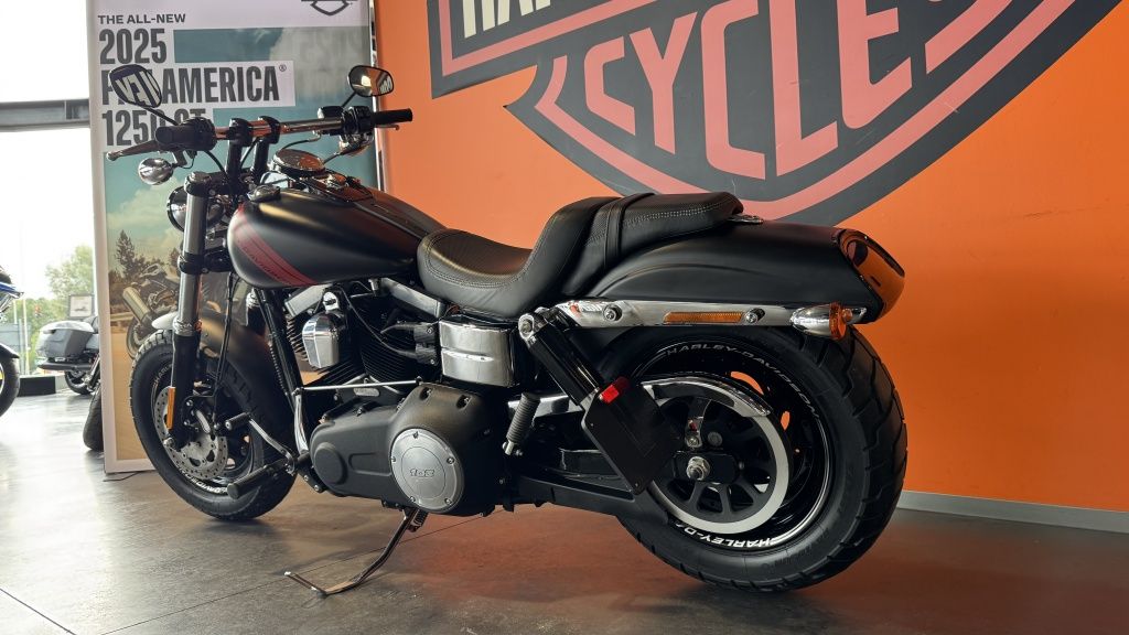 Chopper FAT BOB DYNA  Chopper FAT BOB DYNA