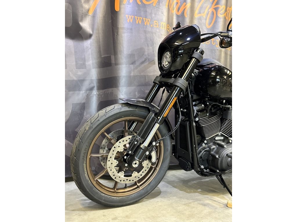 Chopper Softail Low Rider S FXLRS met opties  Chopper Softail Low Rider S FXLRS met opties