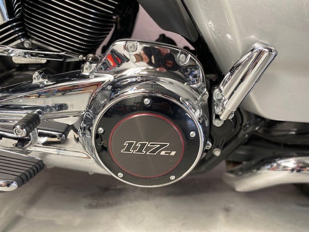 Cvo 1900 78KW STREET GLIDE  Cvo 1900 78KW STREET GLIDE