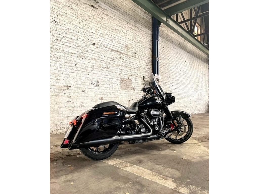  ROAD KING SPECIAL 114 SOFTAIL
