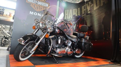  Tour Softail H&eacute;ritage