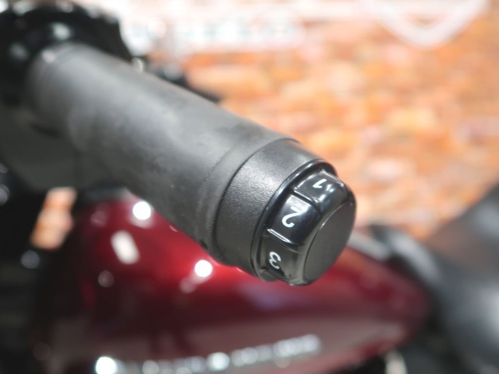 FLHTK Electra Limited 1690  FLHTK Electra Limited 1690