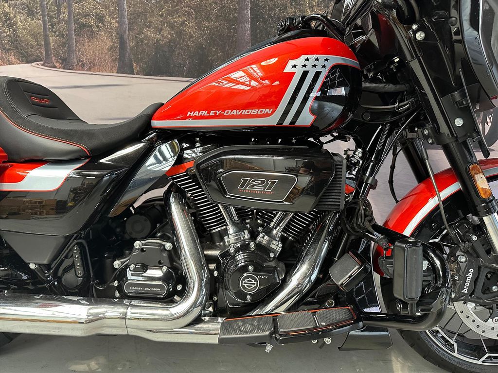 Street Glide CVO 121''  Street Glide CVO 121''