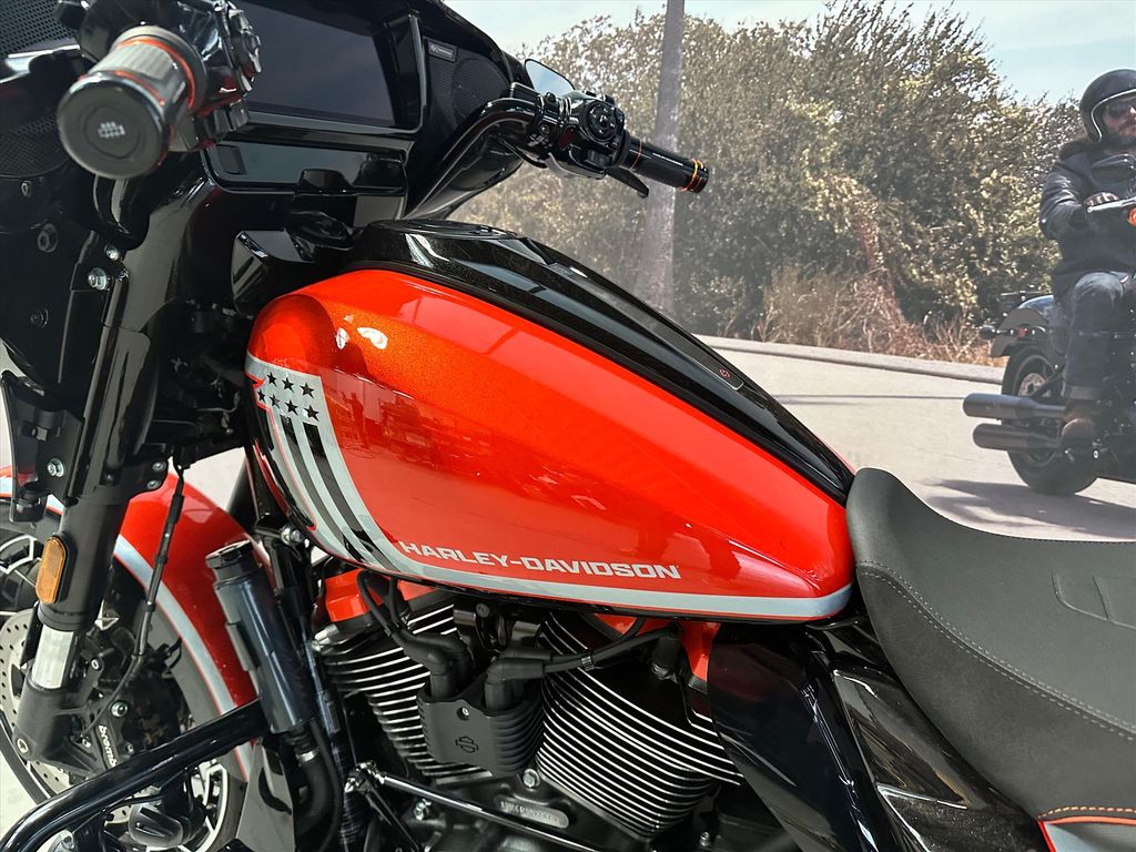 Street Glide CVO 121''  Street Glide CVO 121''