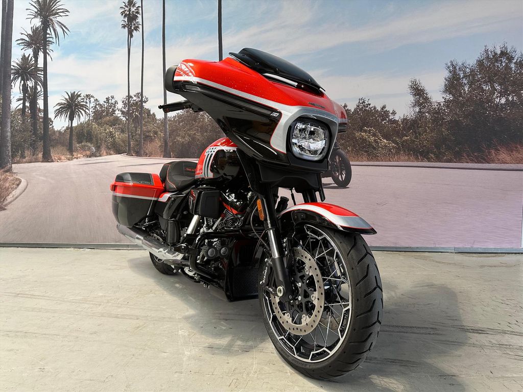 Street Glide CVO 121''  Street Glide CVO 121''