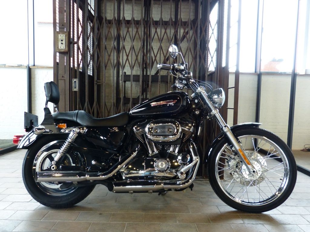  Sportster XL1200C