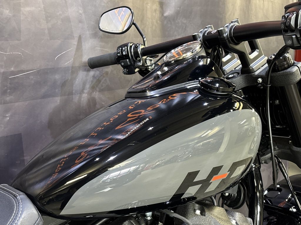 Chopper Softail Fat Bob FXFBS  Chopper Softail Fat Bob FXFBS