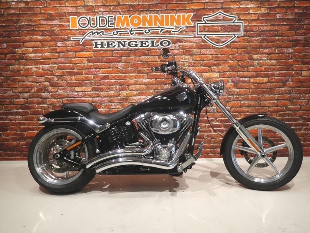  FXCWC Rocker Custom 1580