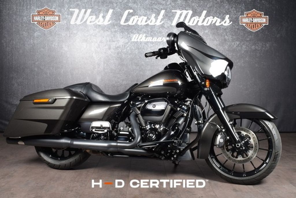  FLHXS Street Glide Special