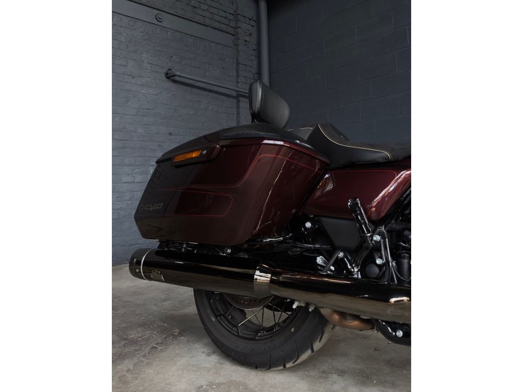 STREET GLIDE CVO 121 TOURING  STREET GLIDE CVO 121 TOURING