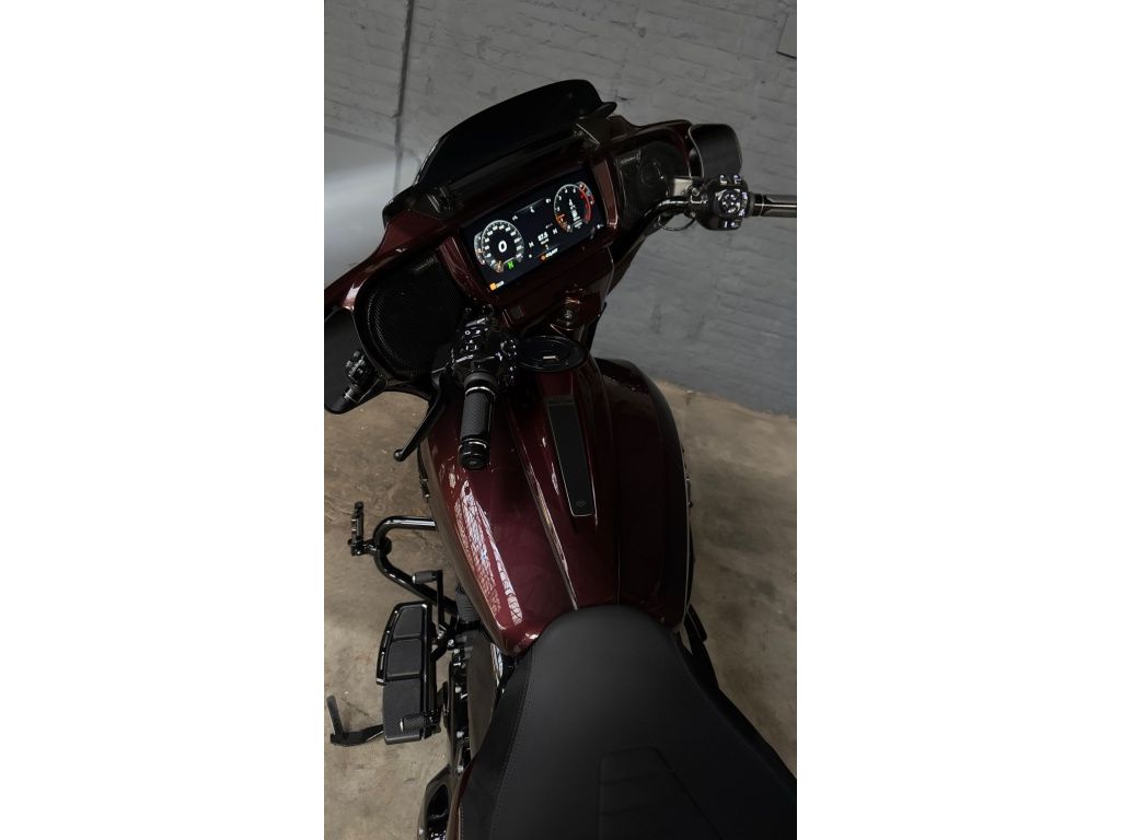 STREET GLIDE CVO 121 TOURING  STREET GLIDE CVO 121 TOURING