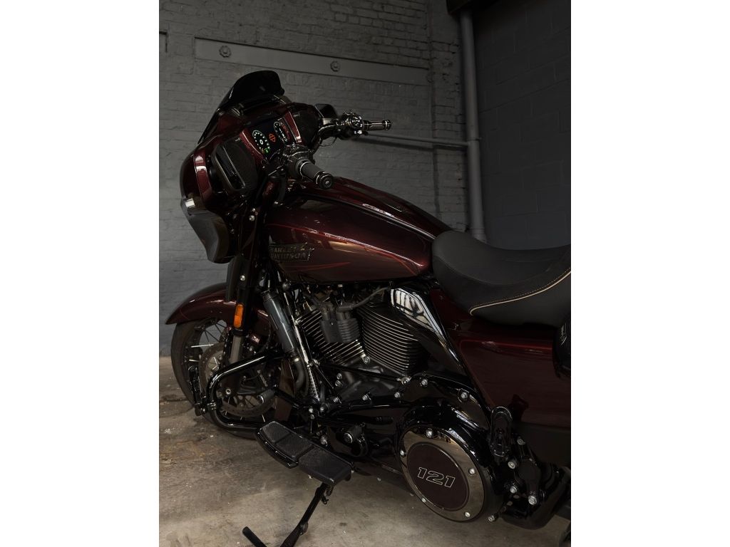 STREET GLIDE CVO 121 TOURING  STREET GLIDE CVO 121 TOURING