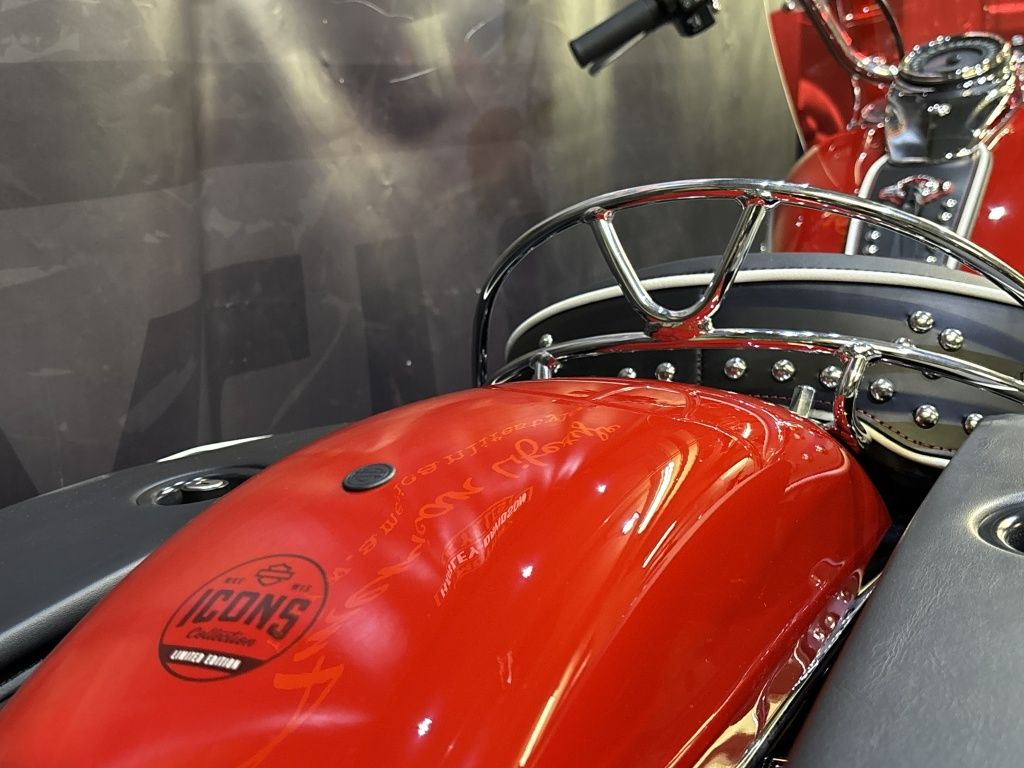 Chopper Softail Hydra - Glide Revival FLI  Chopper Softail Hydra - Glide Revival FLI