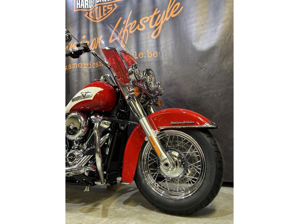 Chopper Softail Hydra - Glide Revival FLI  Chopper Softail Hydra - Glide Revival FLI