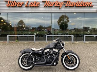  Sportster XL 1200 Forty-Eight in opdracht van onze klant