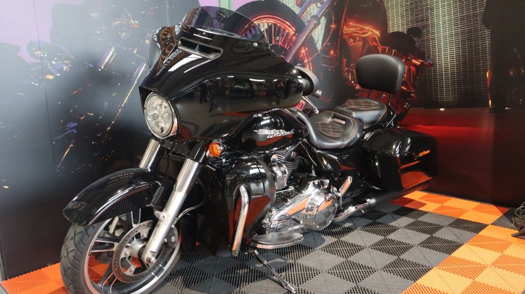 Chopper Street Glide  Chopper Street Glide