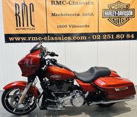 Tour Street Glide 117 Foto