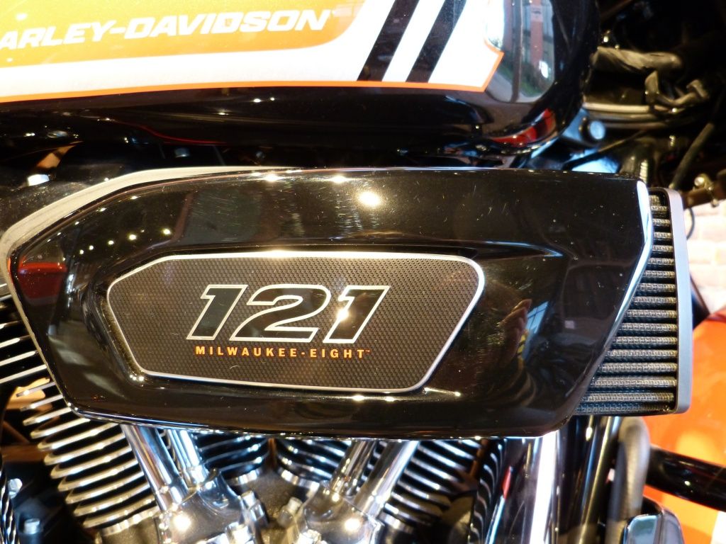 TOURING CVO Street Glide  TOURING CVO Street Glide