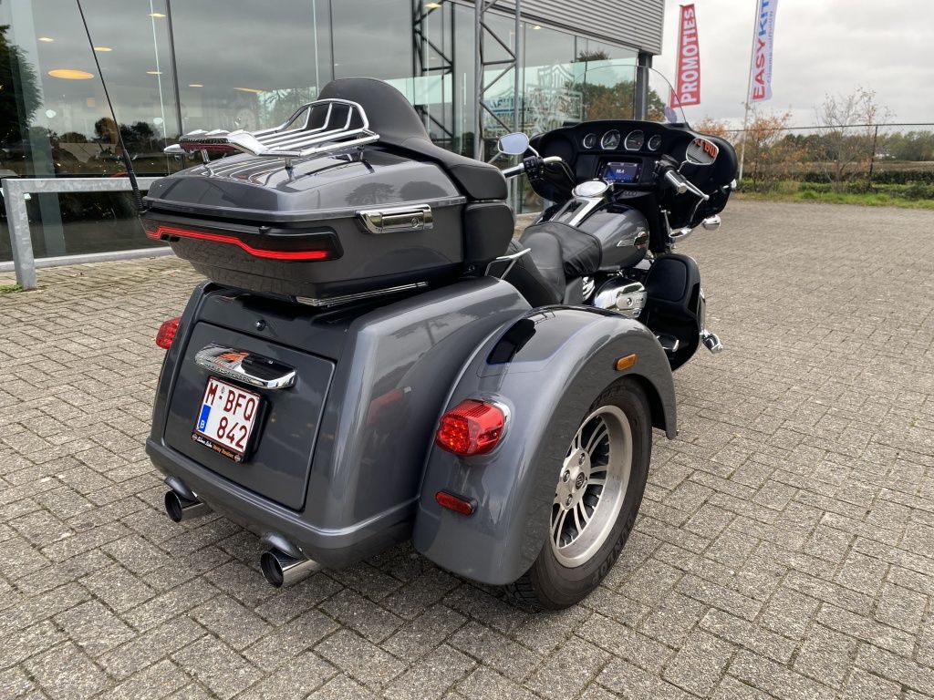 Tri Glide verkoop in opdracht van onze klant  Tri Glide verkoop in opdracht van onze klant