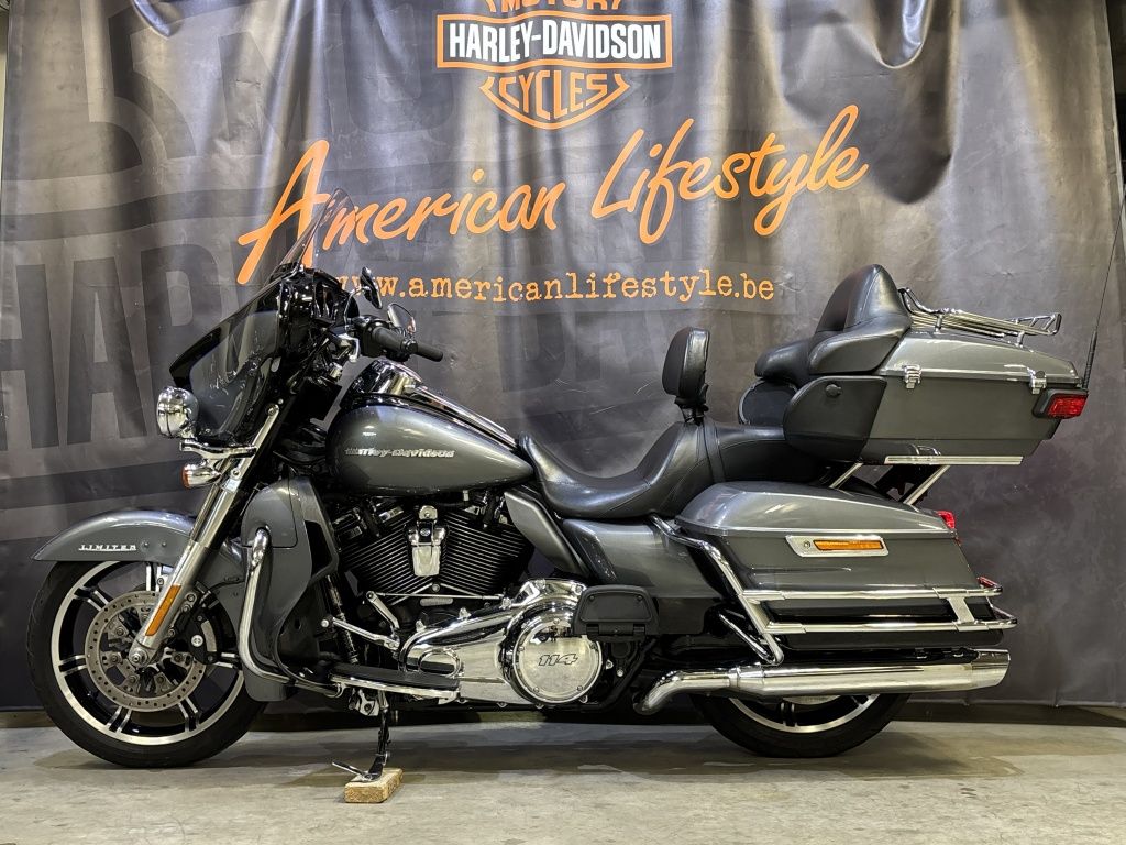 Touring Touring Ultra Limited FLHTK  Touring Touring Ultra Limited FLHTK