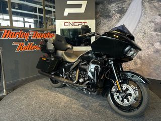  FLTRK ROAD GLIDE LIMITED Vivid Black Blacked Out