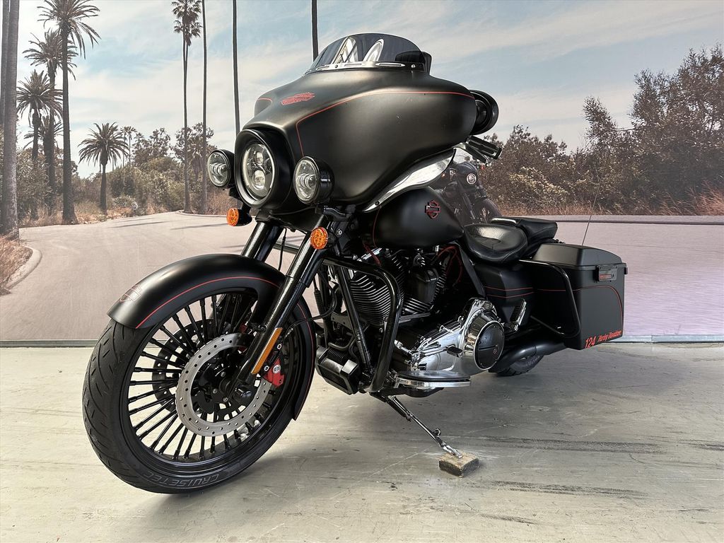 Street Glide 1690 62KW  Street Glide 1690 62KW