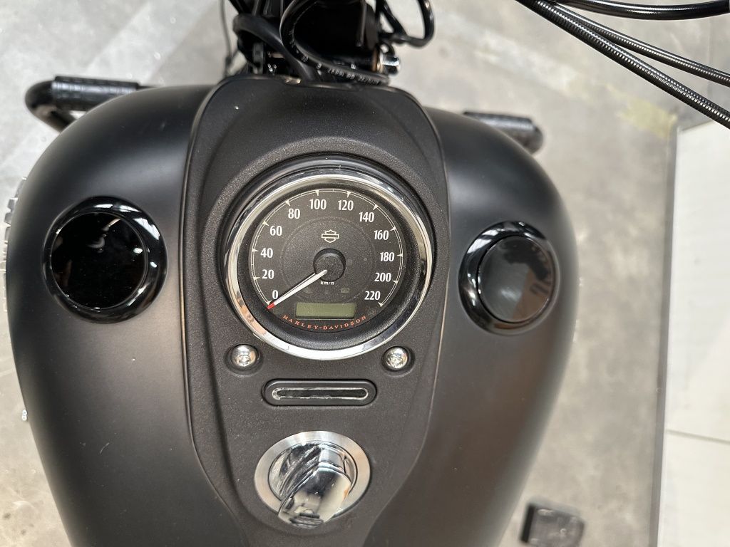 cruiser Dyna Street Bob  cruiser Dyna Street Bob