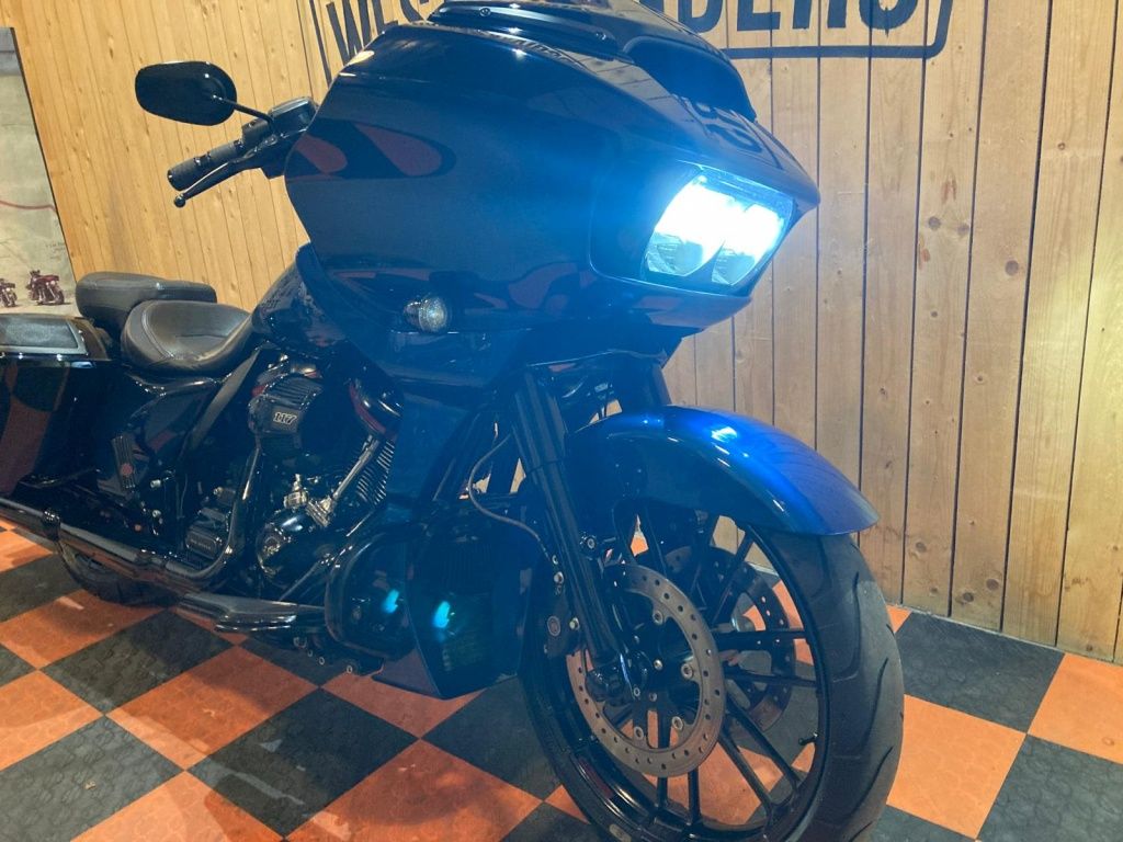 CVO ROAD GLIDE  CVO ROAD GLIDE