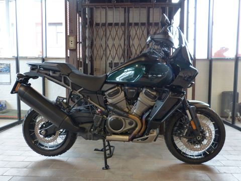  Adventure Touring Pan America S
