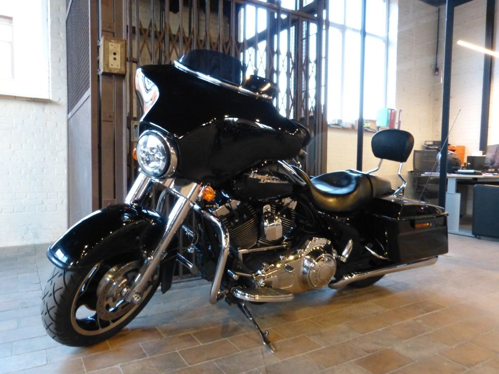 TOURING FLHX Street Glide  TOURING FLHX Street Glide