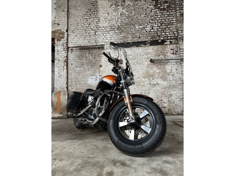  1200 CUSTOM SOFTAIL