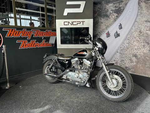  XLH 883 SPORTSTER HUGGER