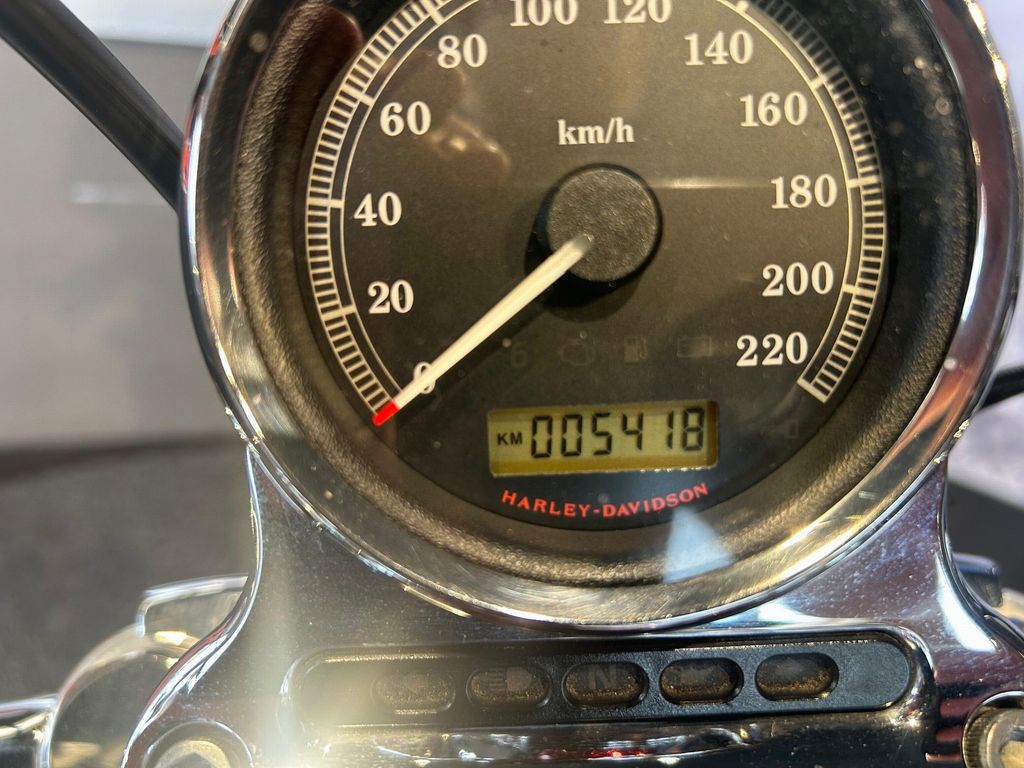 XL1200V SEVENTY-TWO  XL1200V SEVENTY-TWO