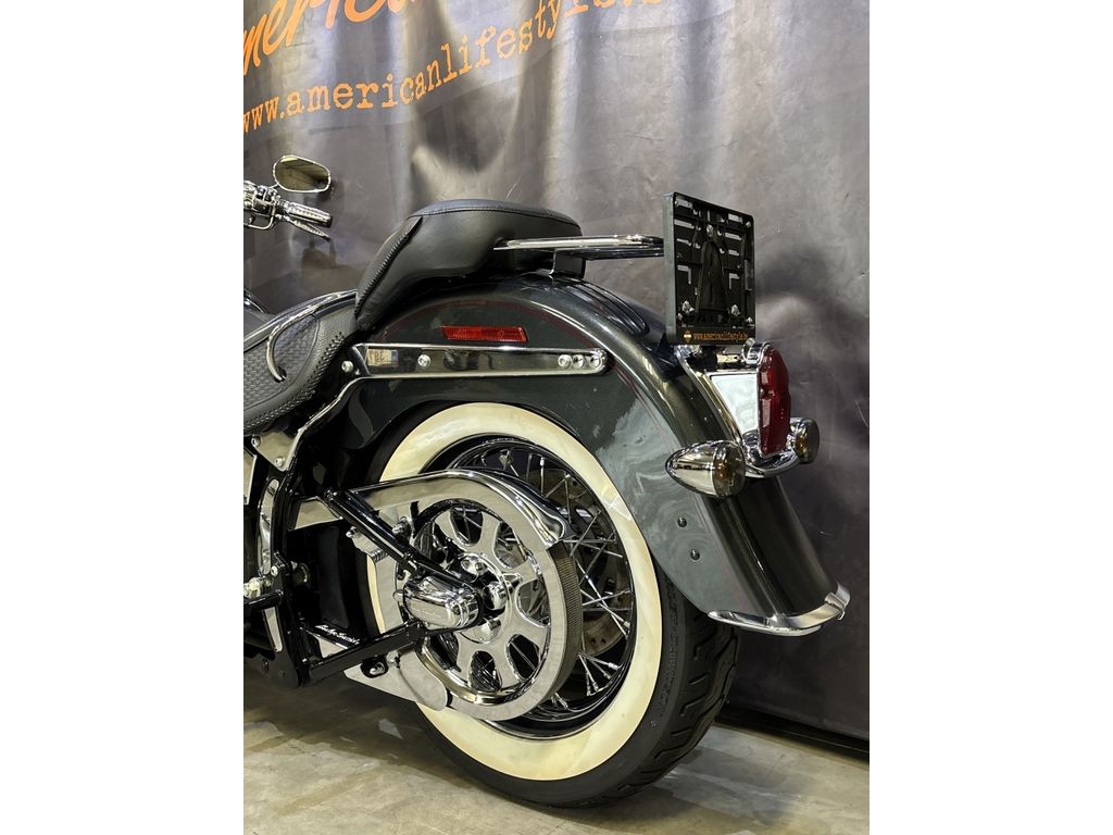 Chopper Softail Deluxe FLSTNI  Chopper Softail Deluxe FLSTNI