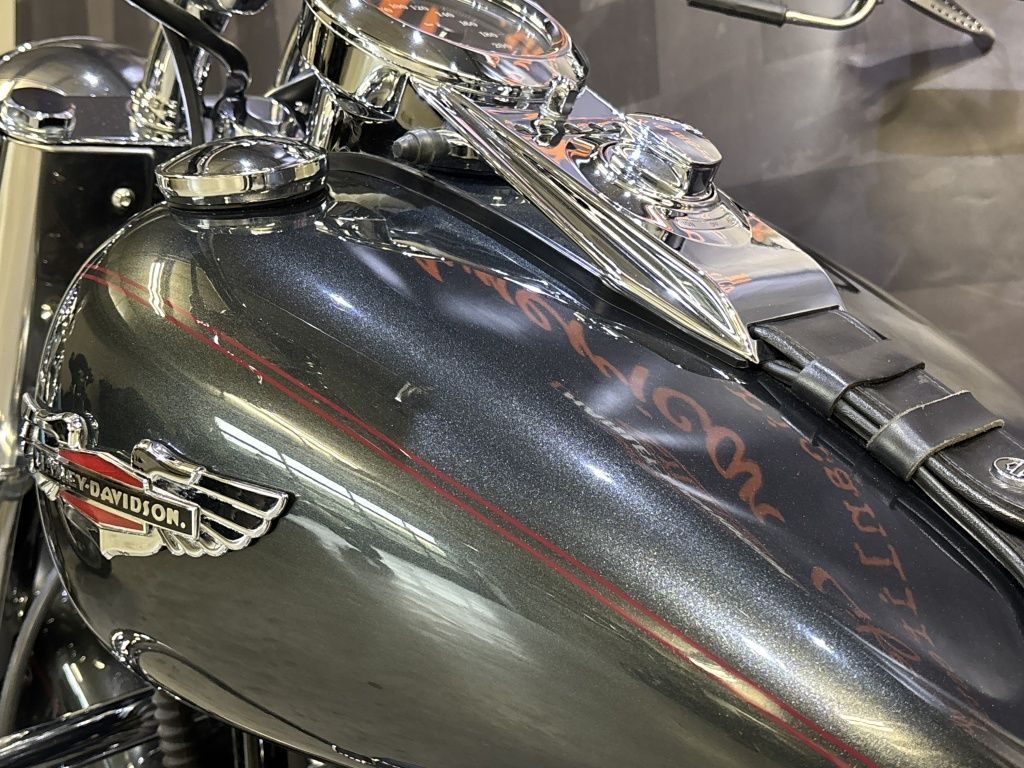 Chopper Softail Deluxe FLSTNI  Chopper Softail Deluxe FLSTNI