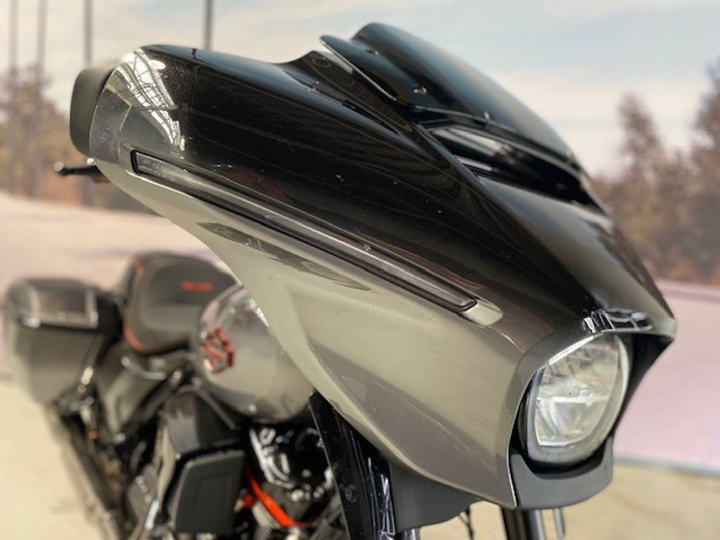 Street Glide 1977 CVO 86KW  Street Glide 1977 CVO 86KW