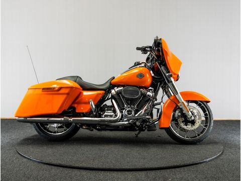  FLHXS Street Glide Special Solid Colour/Chrome