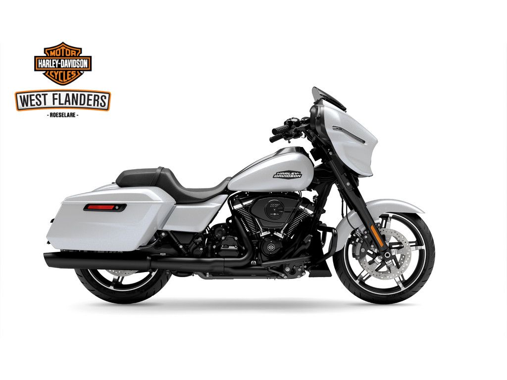  American Tour STREET GLIDE&reg;