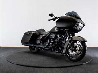  FLTRXS Road Glide Special