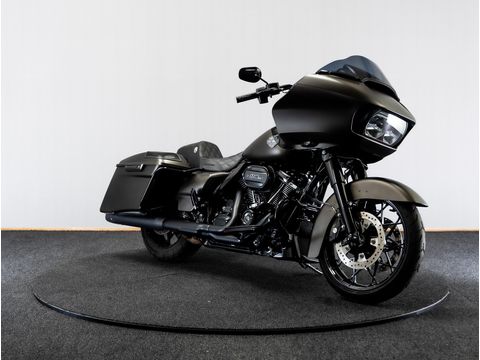  FLTRXS Road Glide Special