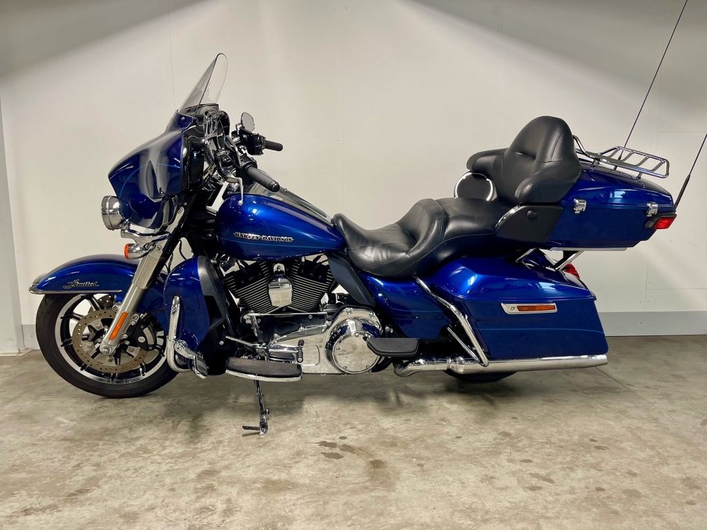 Tour TOURING FLHTK ULTRA LIMITED  Tour TOURING FLHTK ULTRA LIMITED