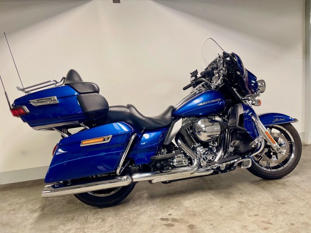 Tour TOURING FLHTK ULTRA LIMITED  Tour TOURING FLHTK ULTRA LIMITED