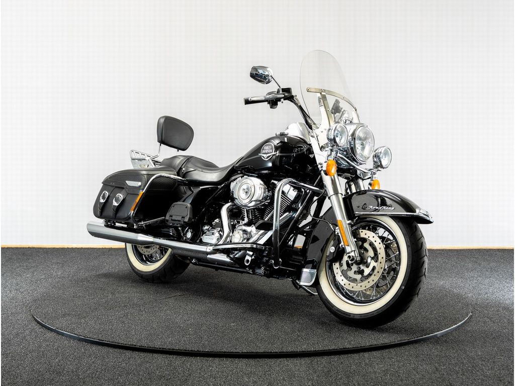  FLHRC Road King Classic Informatie